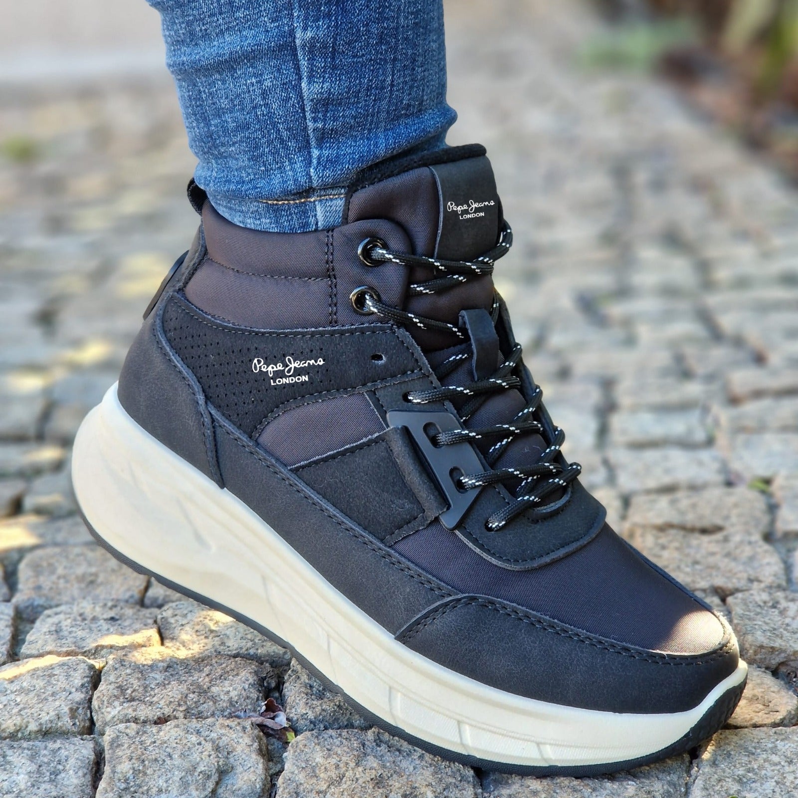 Bota Pepe 1 preto