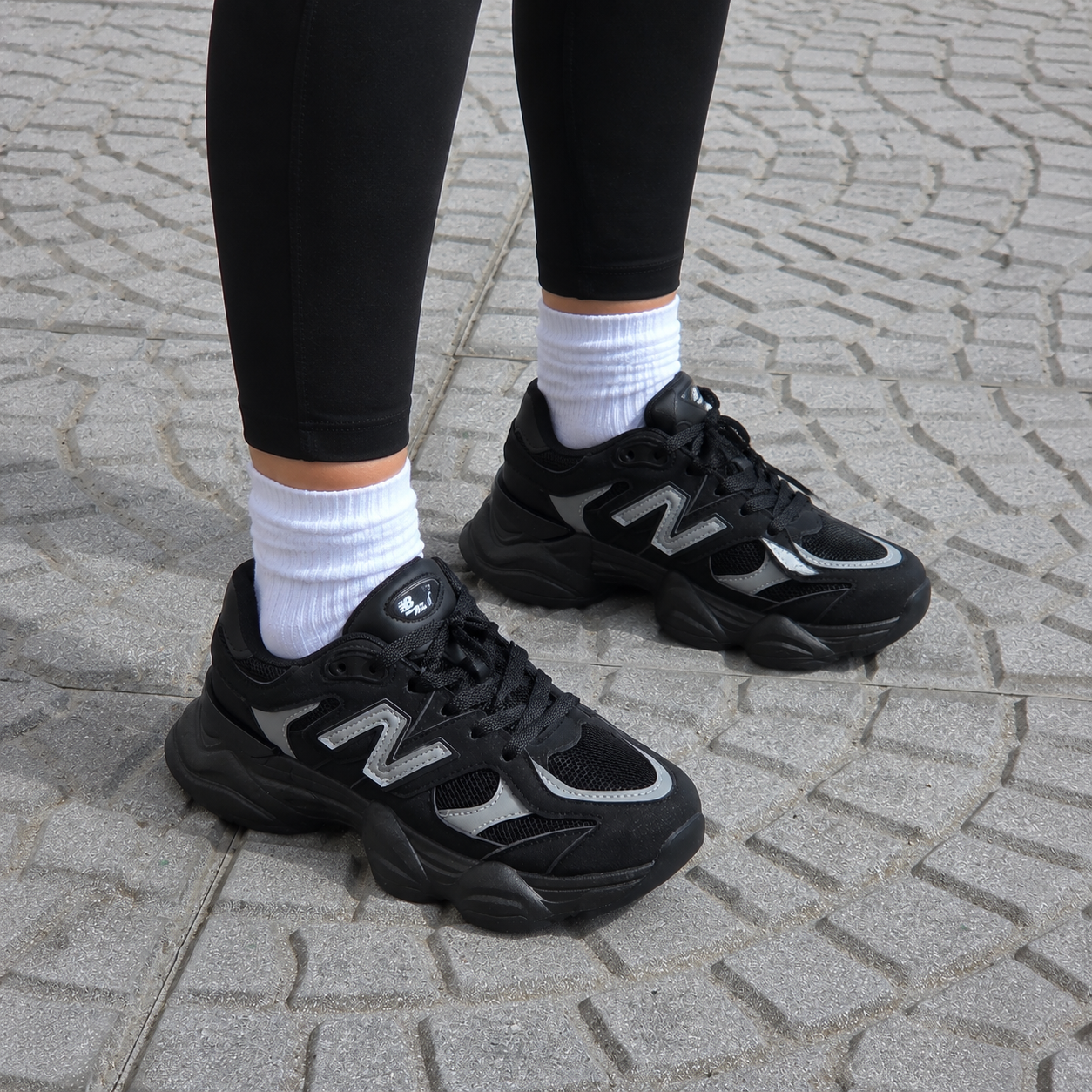 New Balance 9060 preto