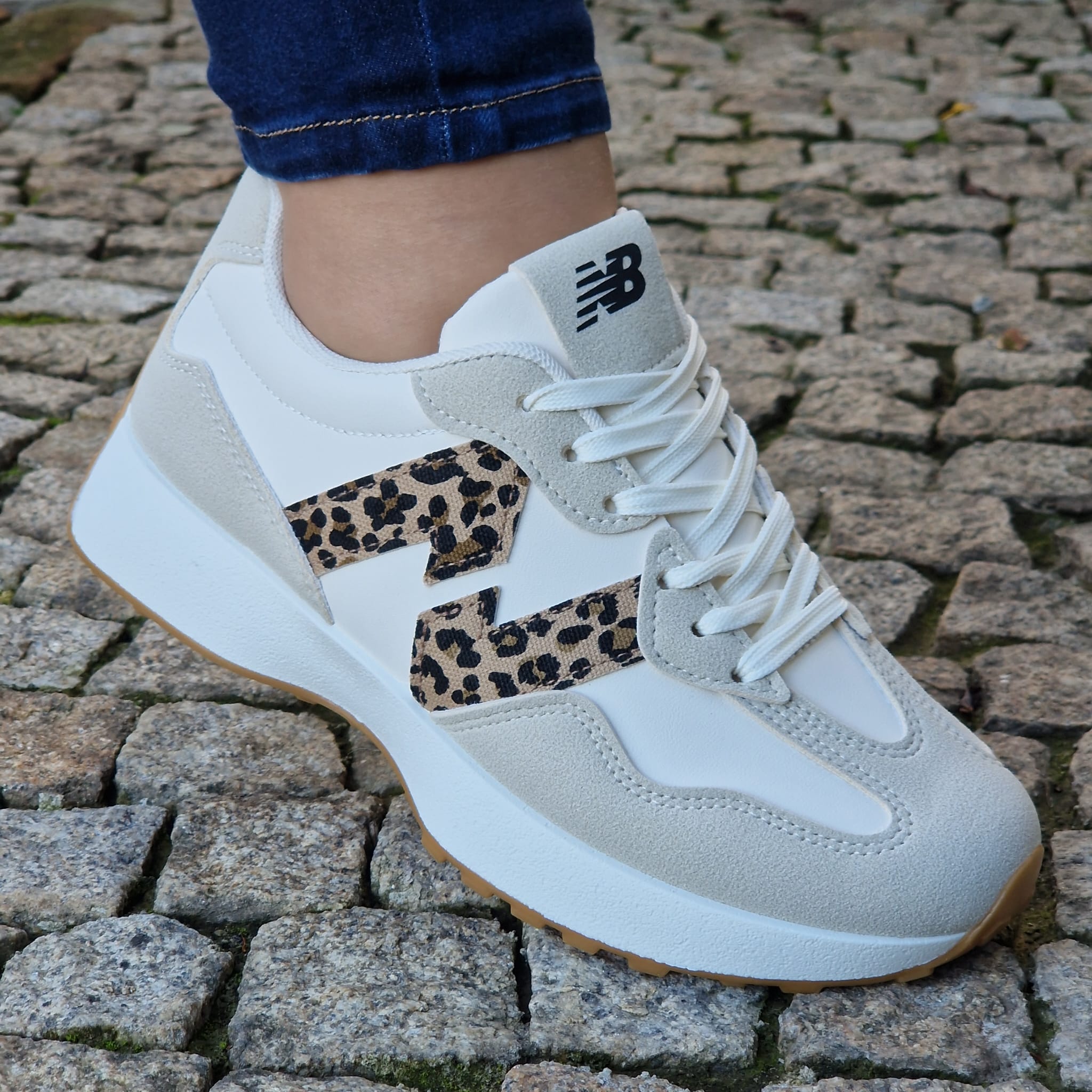N 320 Beige leopardo