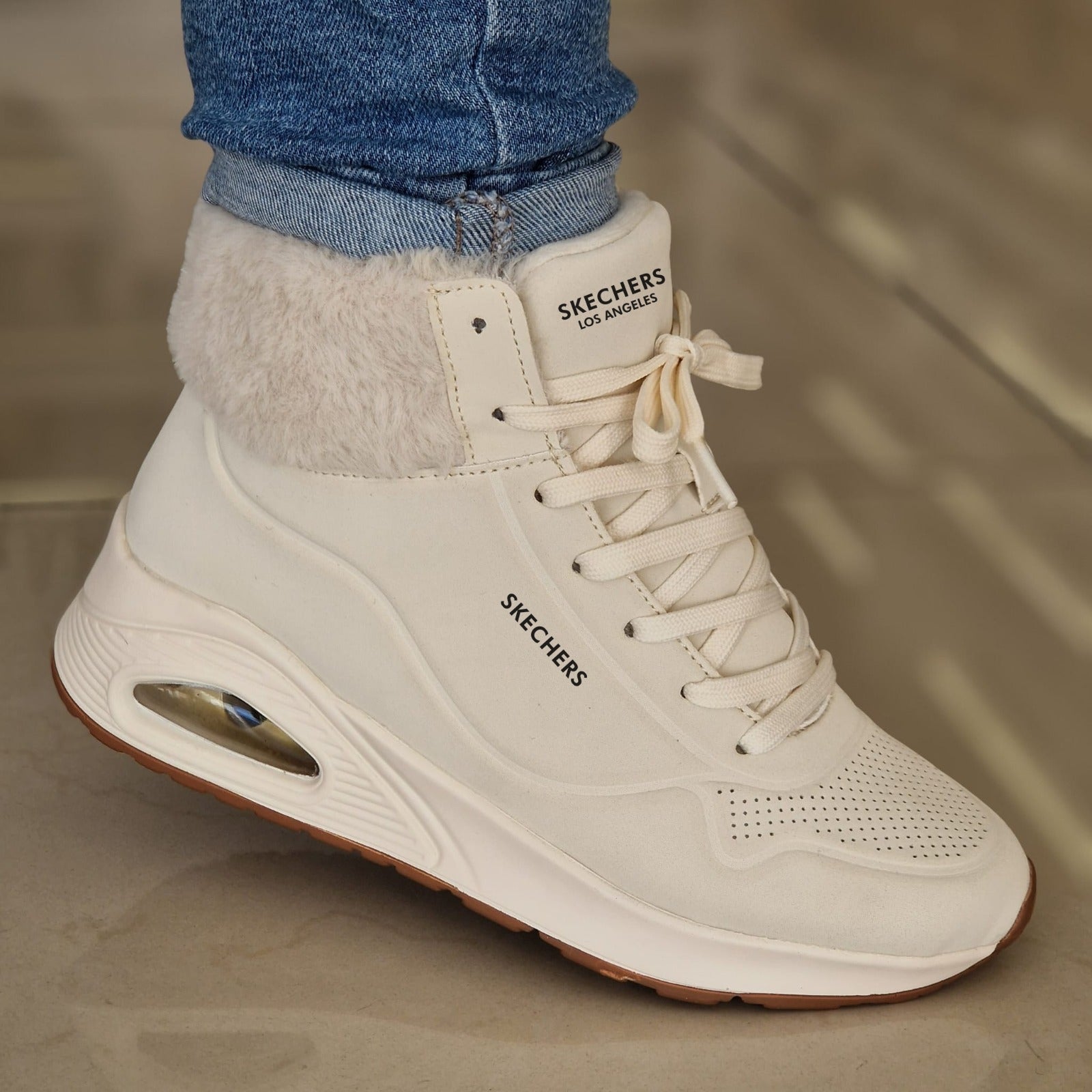 Botim Skechers 13 bege