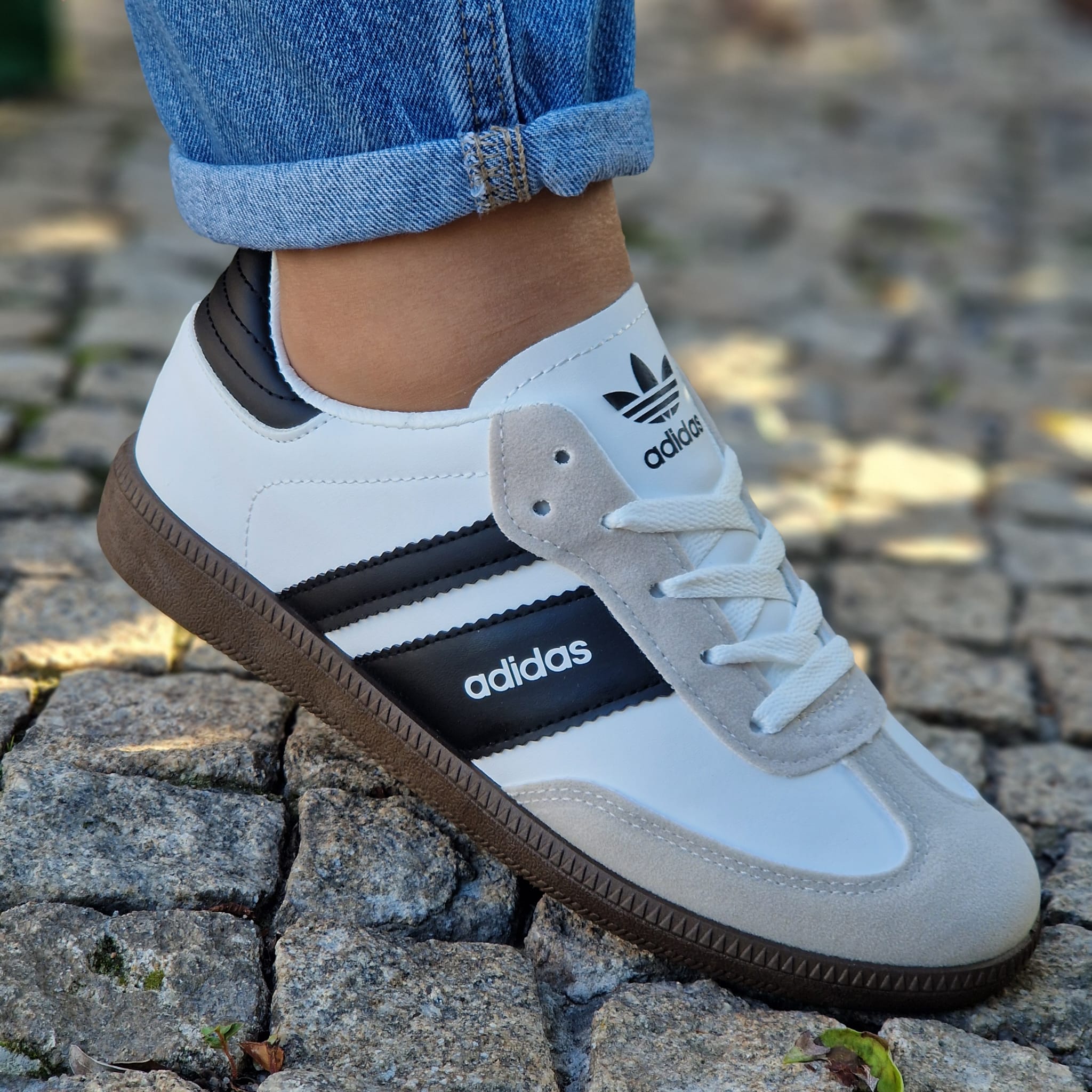 AD 602 BRANCO PRETO