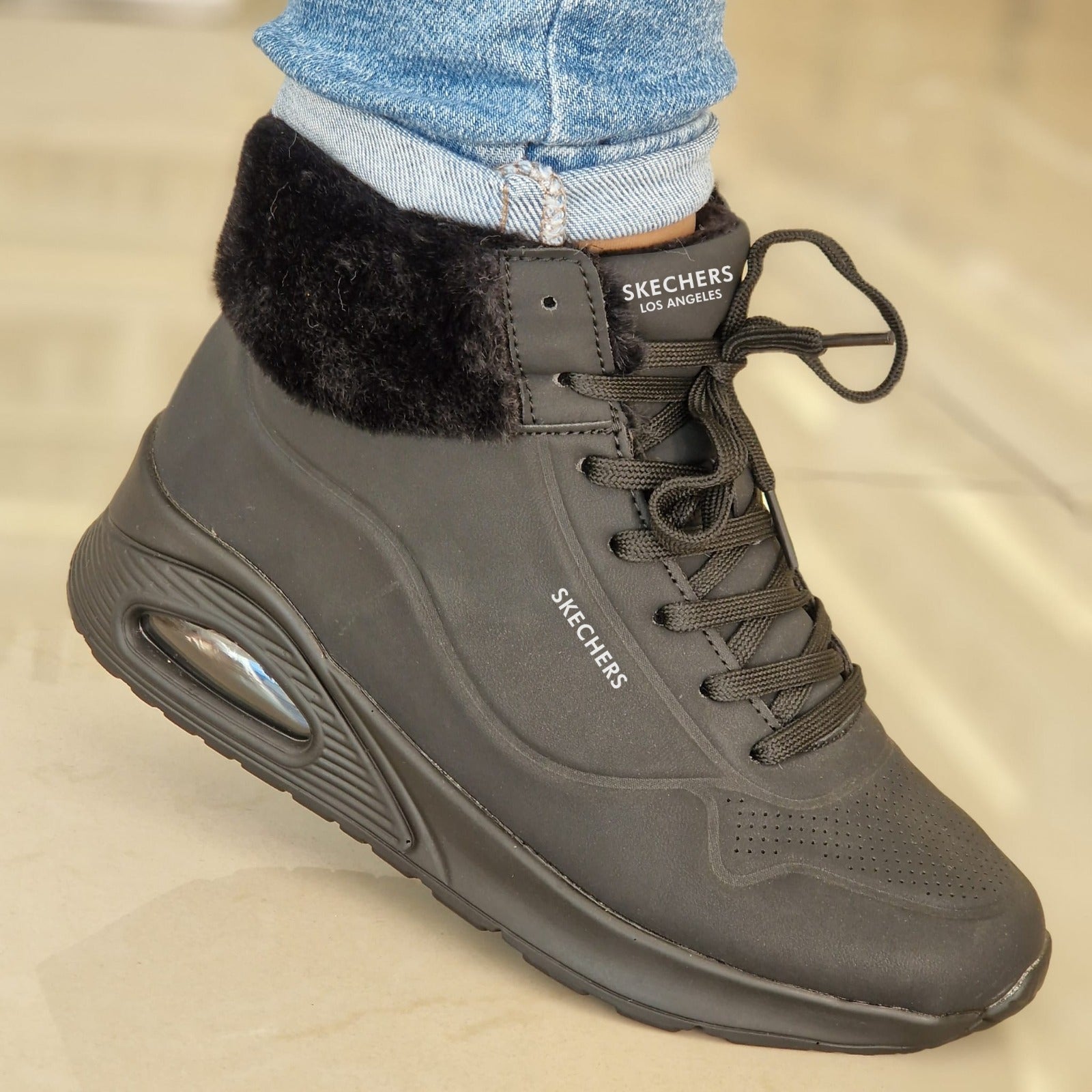 Botim Skechers 13 preto