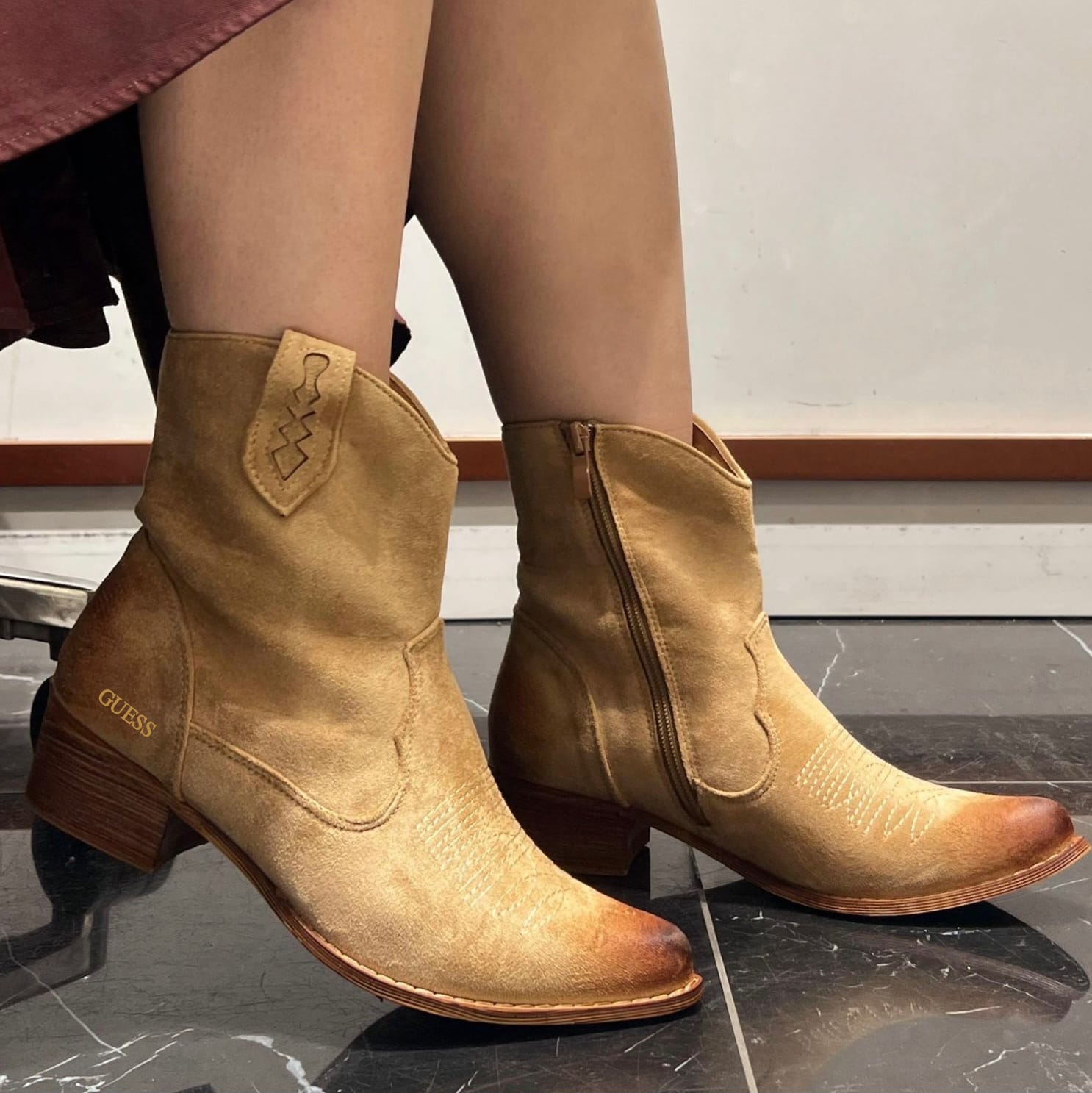 Texana Guess 88  Taupe