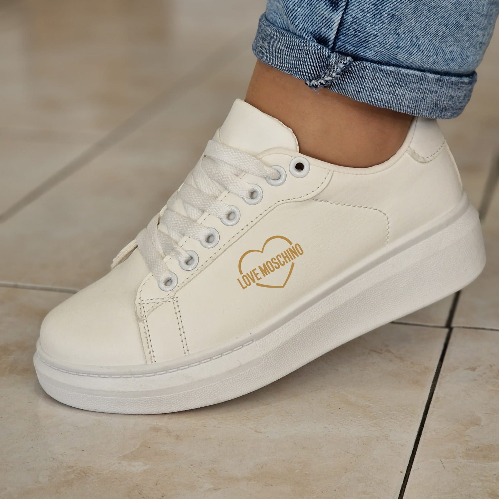 A LMOSCHINO 938 BRANCA