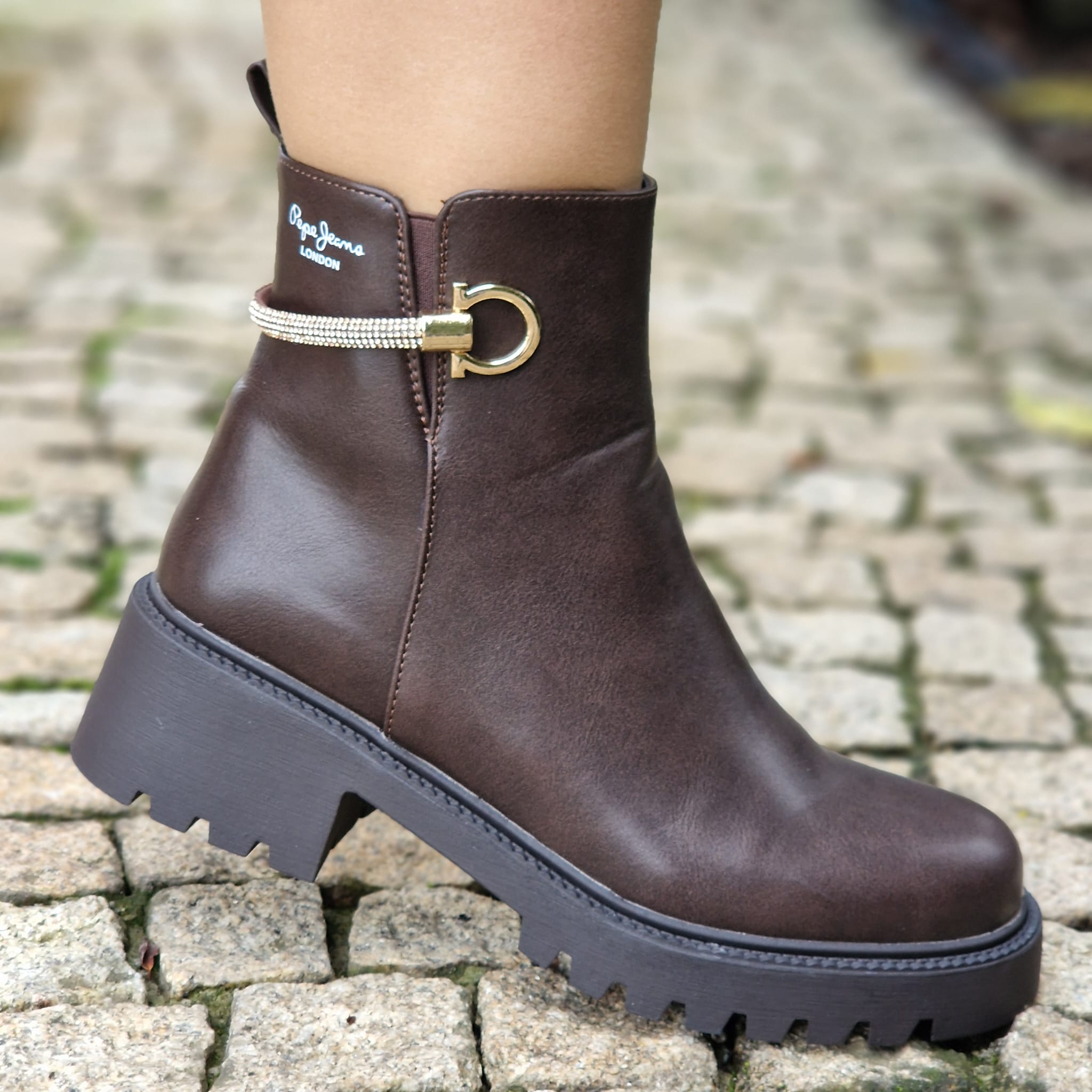 Bota Pepe 560 castanho