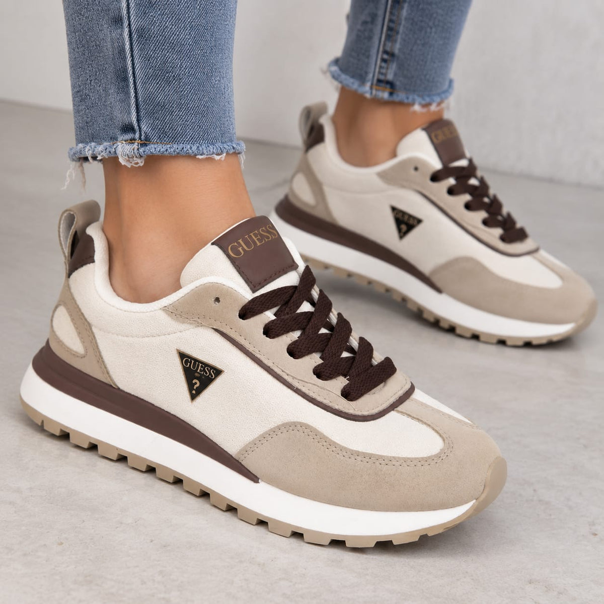Guess khaki