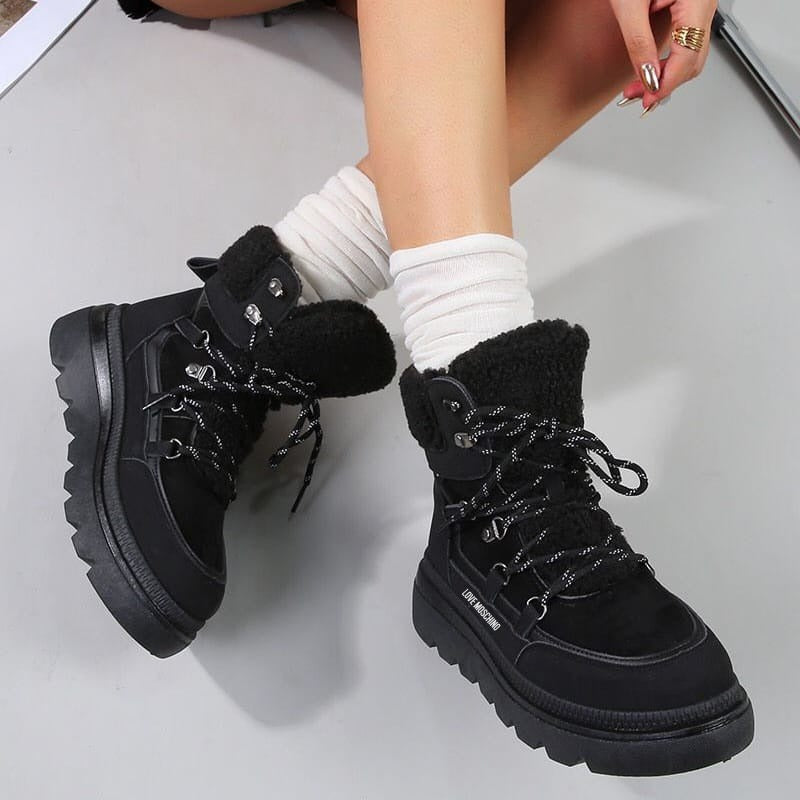 A botinha 601 Love M preto