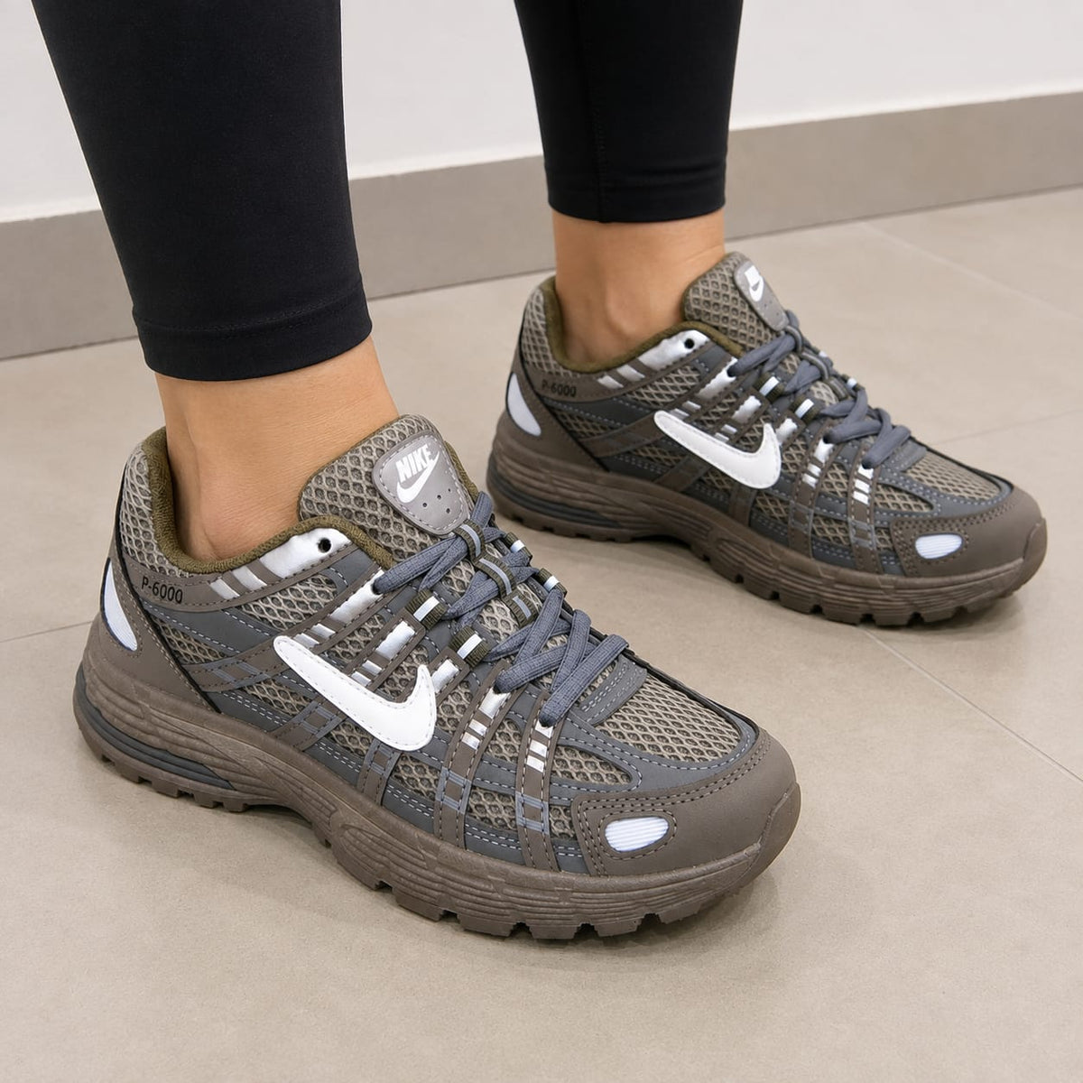 Nike p 6000 castanho